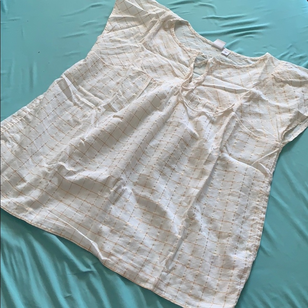 Gap white and gold summer blouse